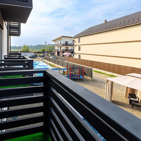 Fenix Hotell Solotvyno Exteriör bild