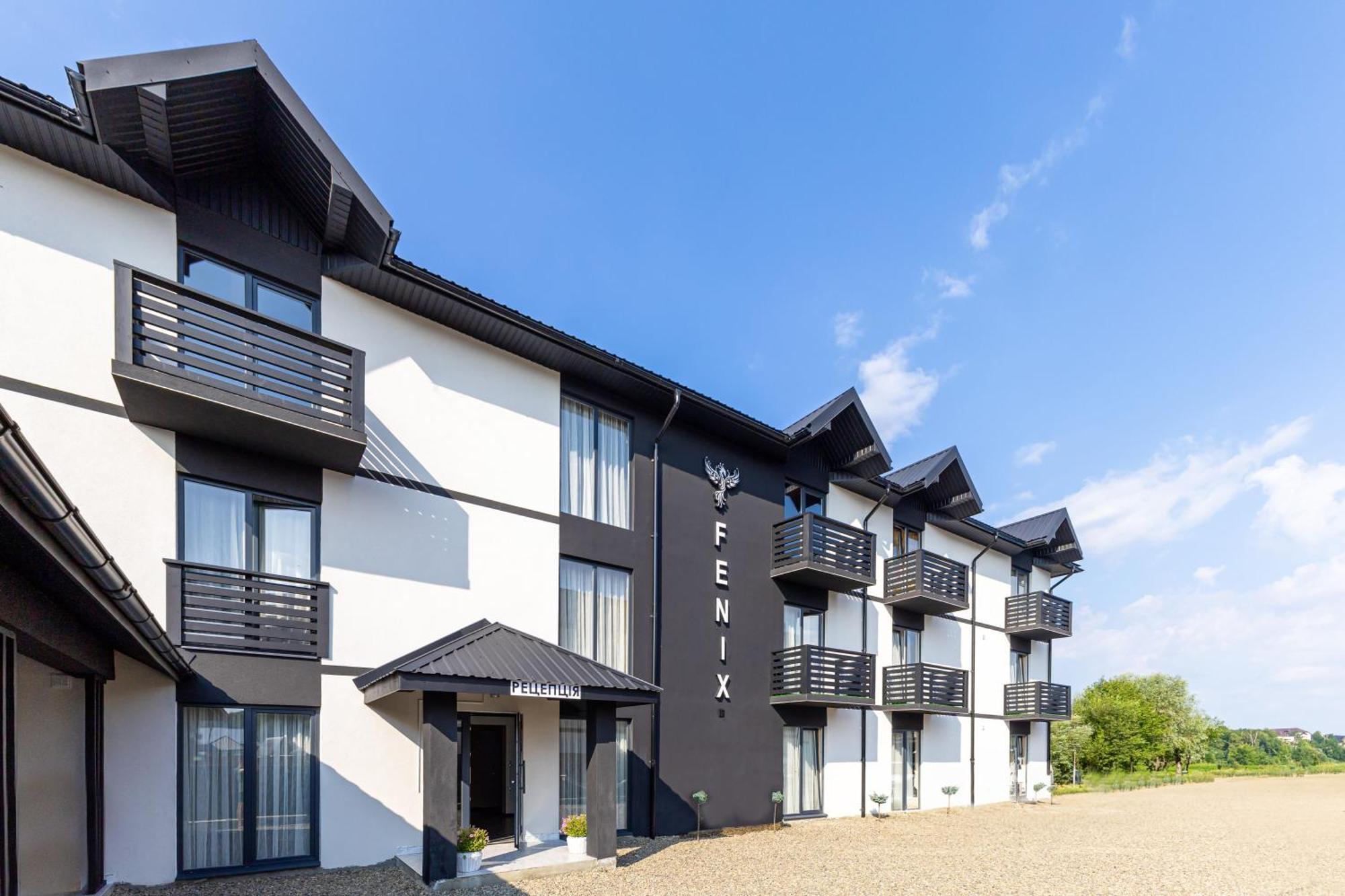 Fenix Hotell Solotvyno Exteriör bild